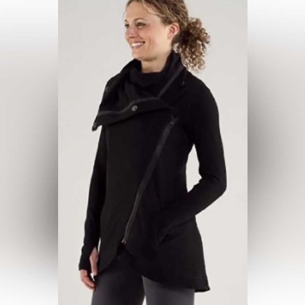 Lululemon Method Wrap Asymmetrical Zip Jacket Black Womens Rare Yoga Size 10